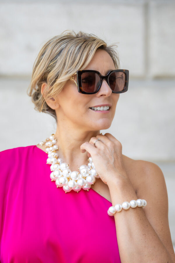 Karakteres gyöngyös nyaklánc