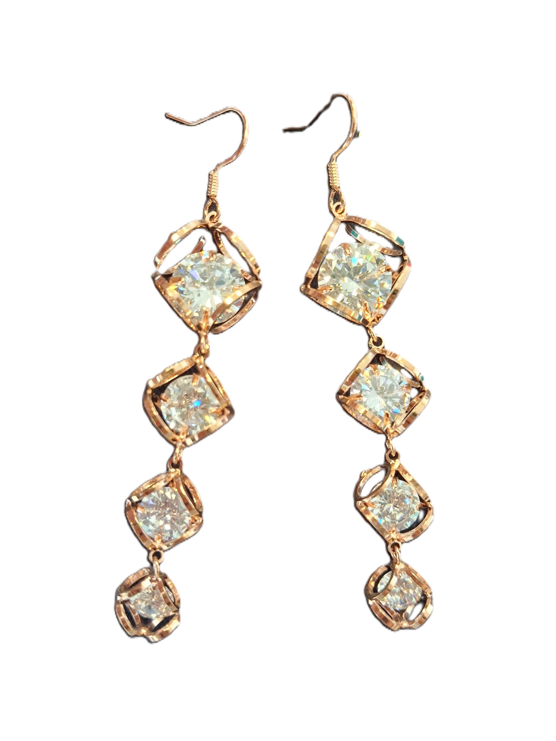 Hosszú fülbevaló köves díszítéssel - Image 2