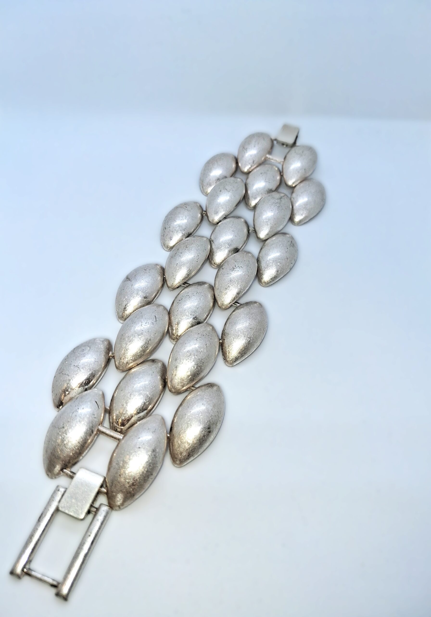 Ezüst karkötő csepp formájú elemekkel - Image 2