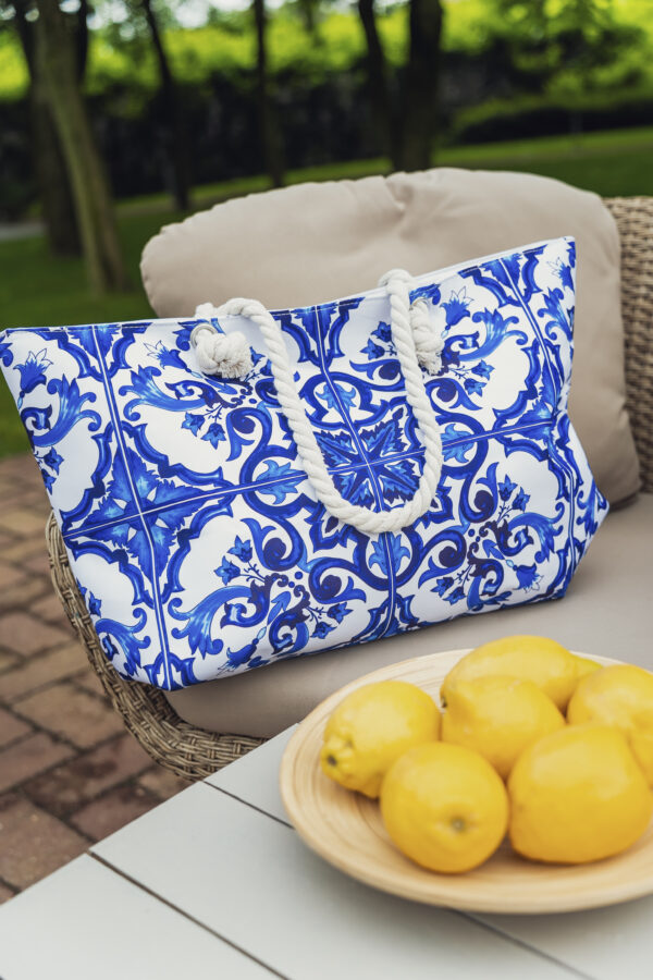 Kék-fehér mintás nyári táska