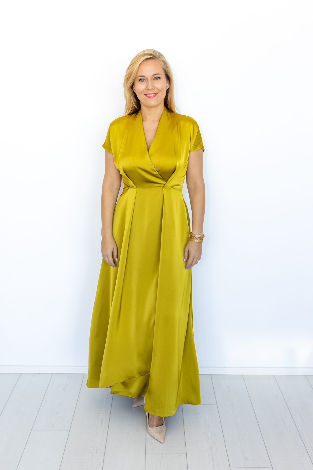 Georgia szatén ruha - Image 2