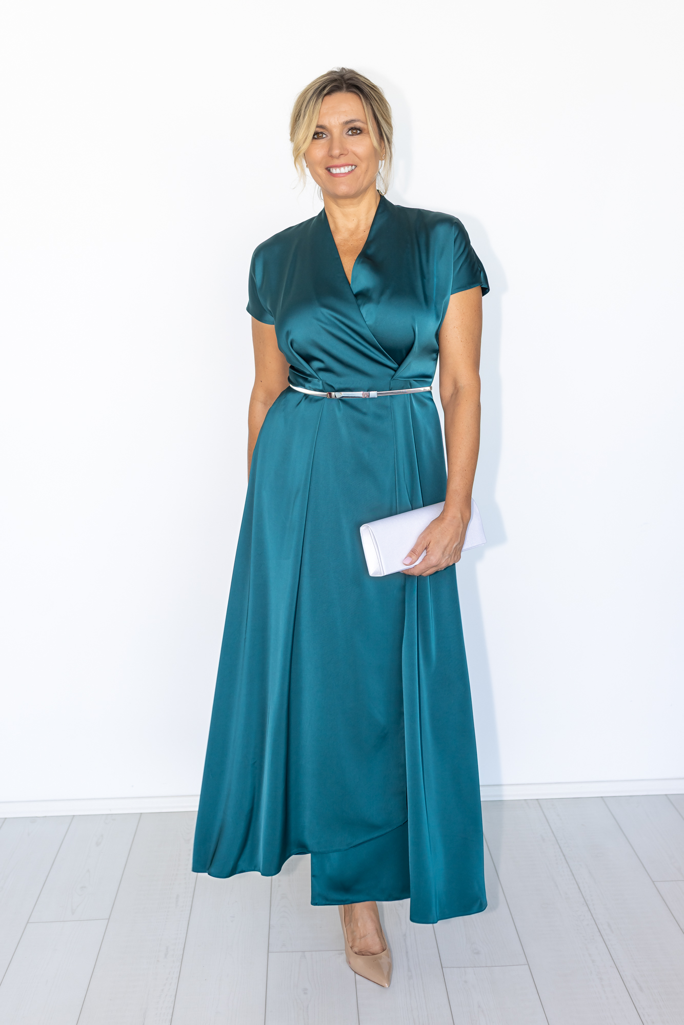 Georgia szatén ruha - Image 4